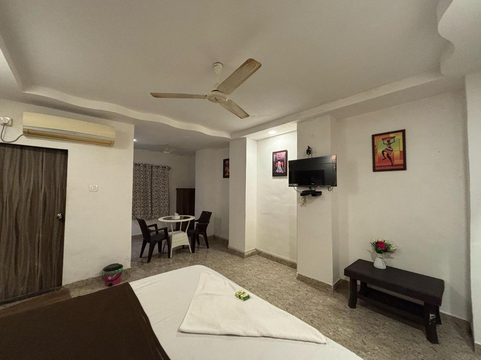 Rockdale Hotel & Resort Mira-Bhayandar Exteriér fotografie