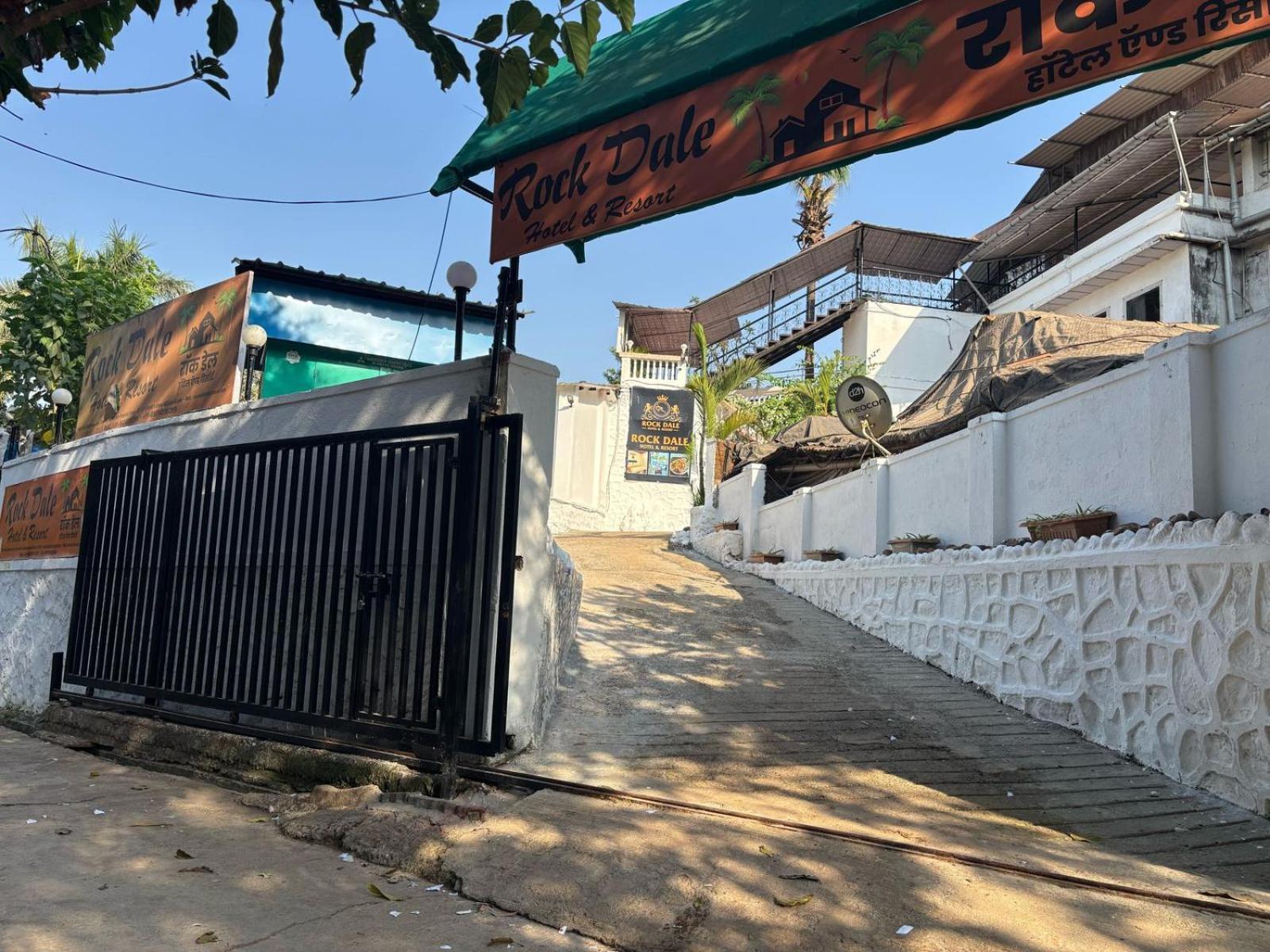 Rockdale Hotel & Resort Mira-Bhayandar Exteriér fotografie