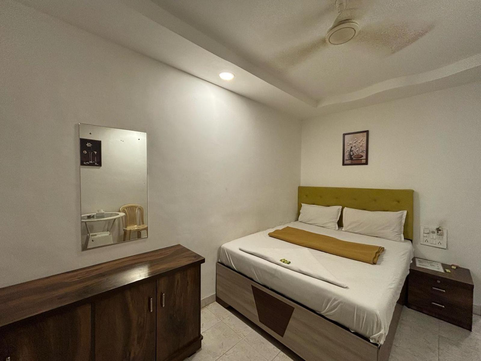 Rockdale Hotel & Resort Mira-Bhayandar Exteriér fotografie