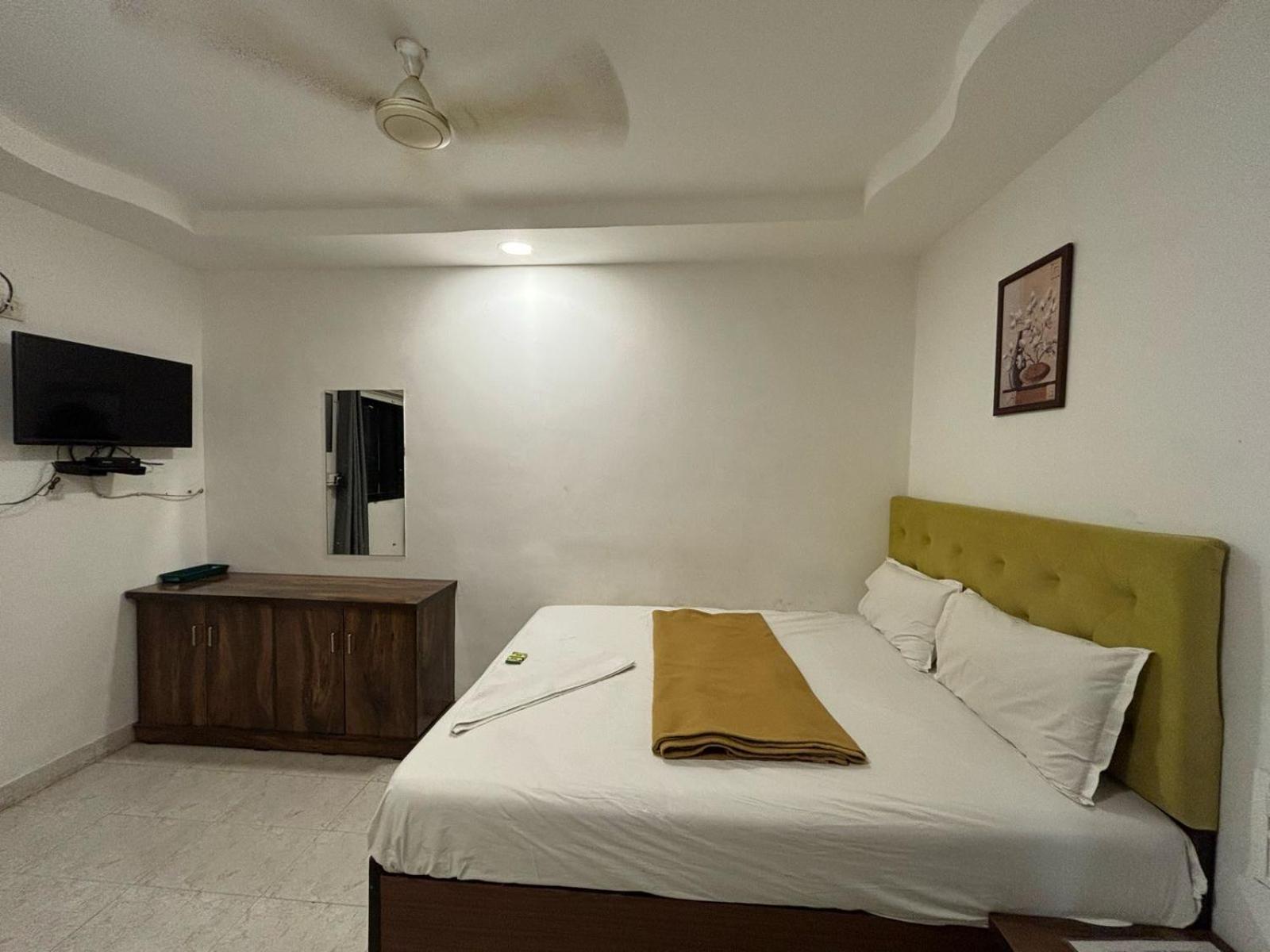 Rockdale Hotel & Resort Mira-Bhayandar Exteriér fotografie